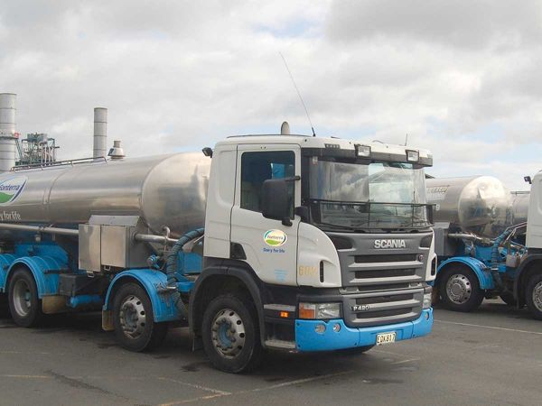 It appears that competition is heating up again in the Waikato with a number of companies in the region challenging Fonterra for milk supply.