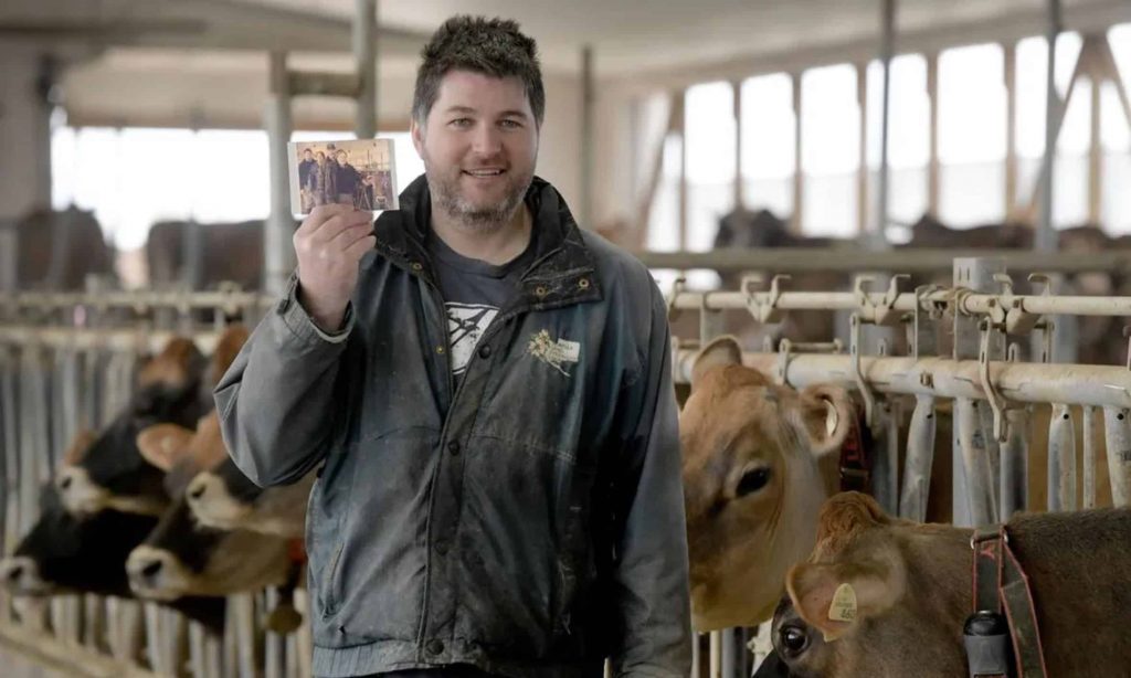 Holy cow! Simcoe dairy farmers win once-in-a-generation award