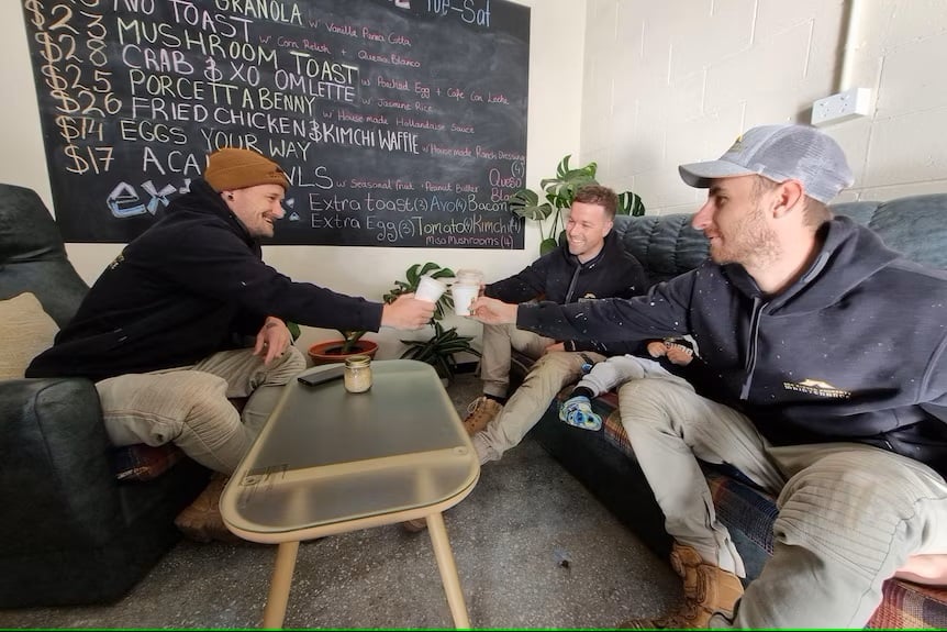 Coffee drinkers at this Burnie cafe believe dairy farmers are worth their weight in gold.
