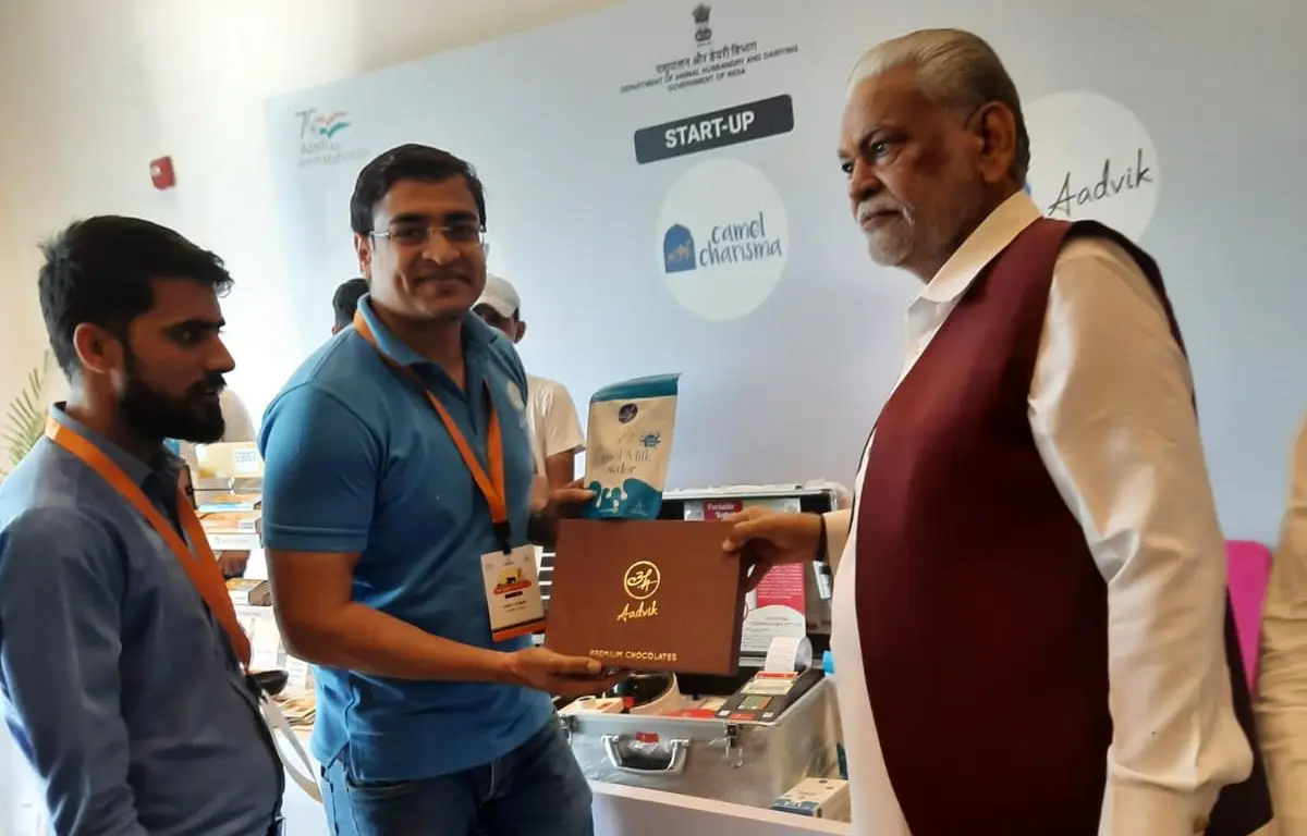 Parshottam Rupala,Minister of Fisheries, Animal Husbandry and Dairying with the Aadvik Foods team